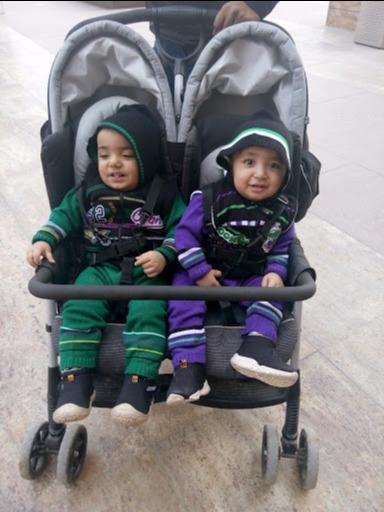 Which Double Stroller will suit your twins better? Tandem or Side &#8211; by – Side Strollers?