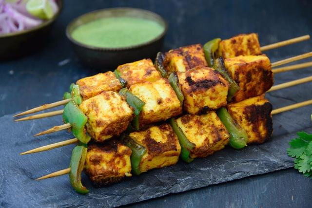 Celebrating Rakshabandhan, the tangy way: Learn how to make achari paneer tikka now!