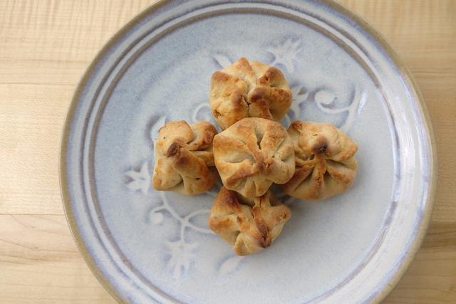 Delight Your Family With Baked Modak With Oats, Dates &amp; Walnut Filling During Ganeshotsav!