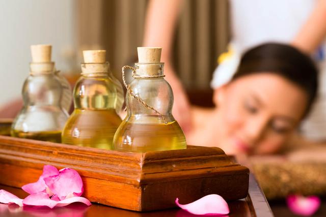 6 Massage Oils And Their Benefits