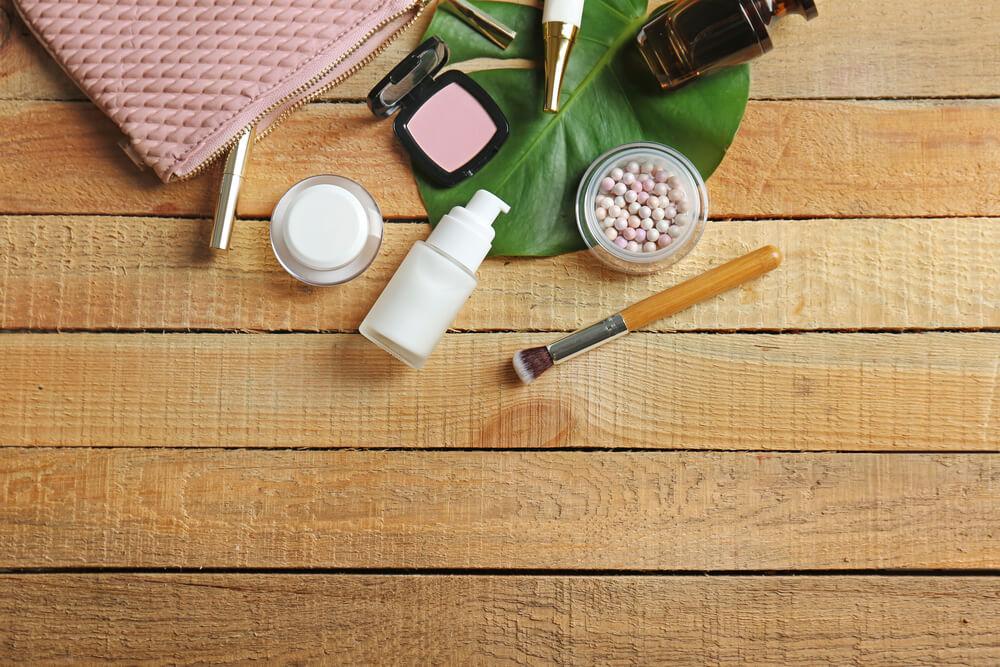 5 makeup products for sensitive postpartum skin