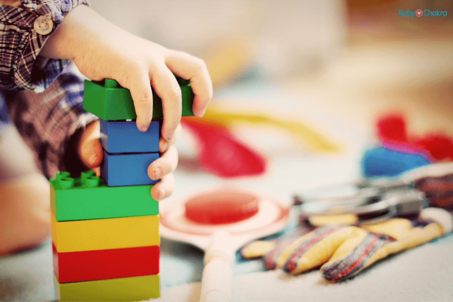 What&#8217;s The Right Age To Start Teaching Kids About Colours?