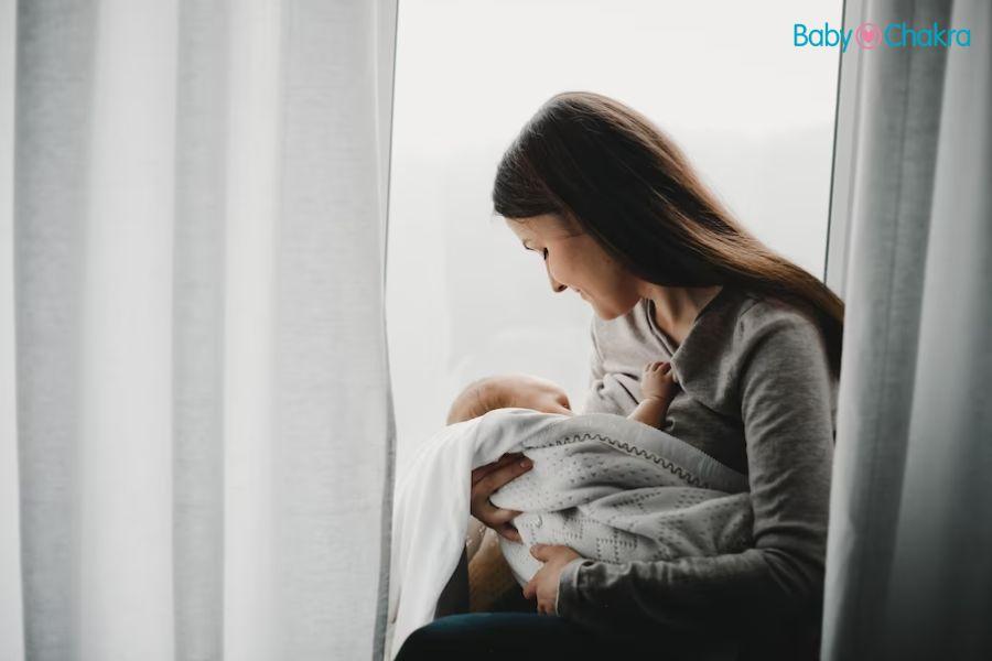 Breastfeeding Tips: गर्मी के दिनों में शिशु को ब्रेस्टफीड कराने के टिप्स