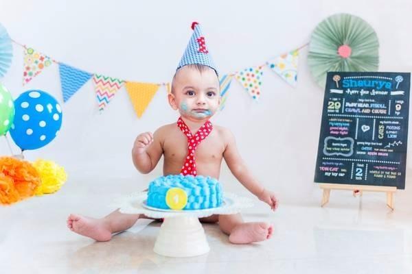 5 Things Your Baby is Thinking About His First Birthday Which You Have Absolutely No Clue About