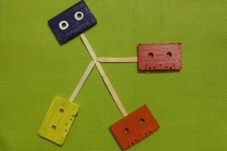Try This Easy DIY Wall Hanging Using Old Audio Cassettes With Your Kids
