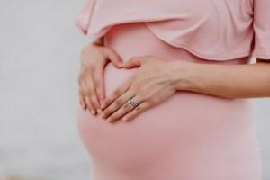 Foods And Few Tips To Follow In Pregnancy According To Ayurveda.
