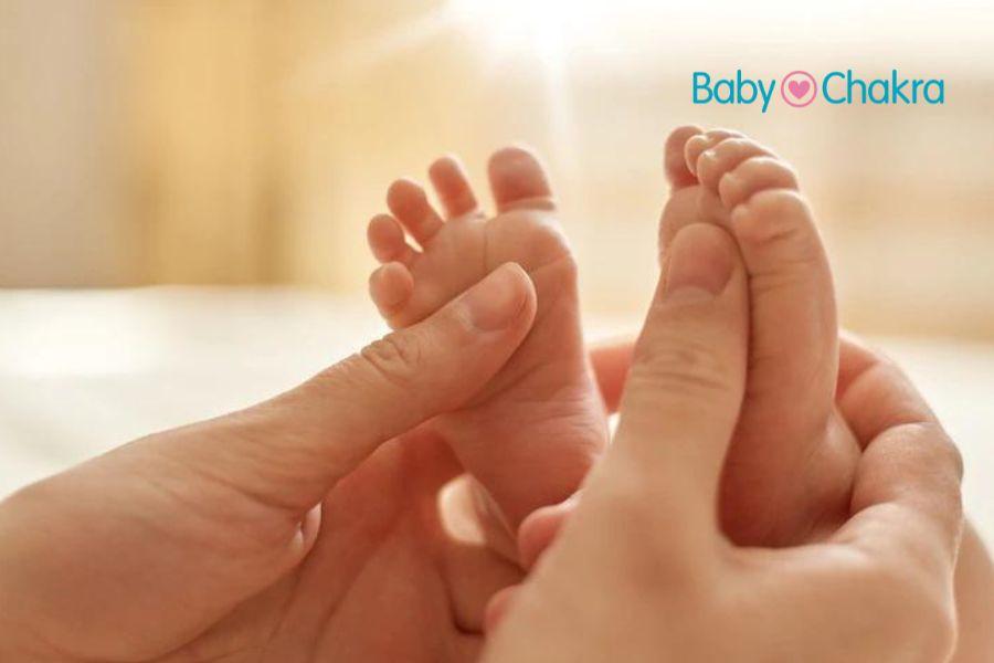 बेबी मसाज ऑयल से जुड़े मिथक और उनका सच