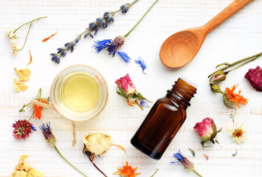 5 Essential Oils Their Purposes And How They Can Be Used During Pregnancy