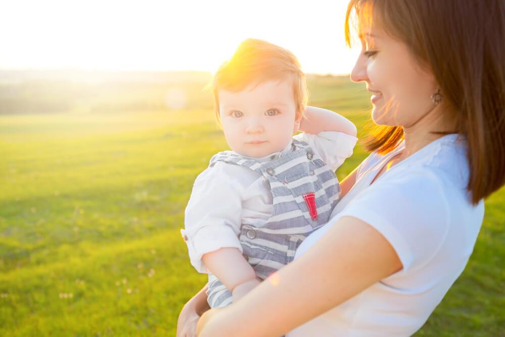 5 Reasons You And Your Baby Need The Early Morning Sun