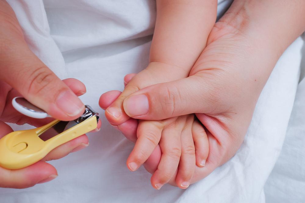 3 ways to clip your babys nails safely