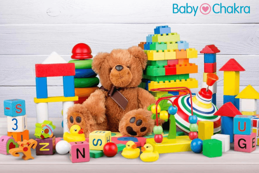 Toys For Babies: What Type Should You Buy In The First Year?
