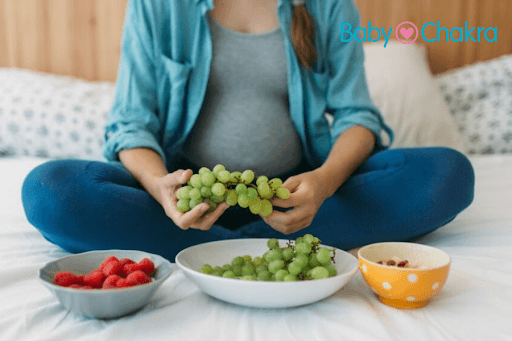 <strong>Grapes In Pregnancy? Know Benefits &amp; Side Effects</strong>